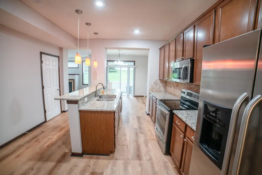 1952 Commonwealth Blvd #8, Chanhassen, MN 55317 - Image #2