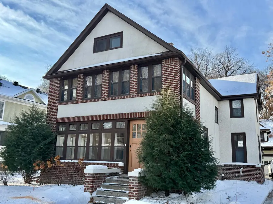 911 8th Street S, Fargo, ND 58103 - Image #2