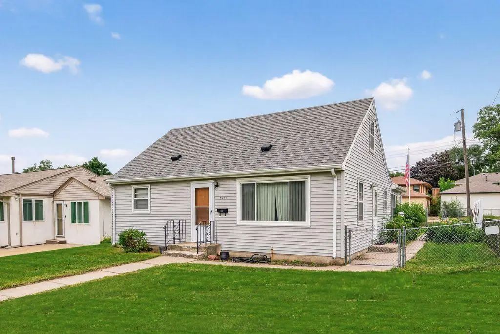 5227 5th Street Ne, Columbia Heights, MN 55421 - #1