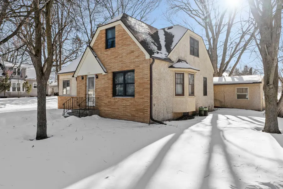 401 Central Drive W, Braham, MN 55006 - #3