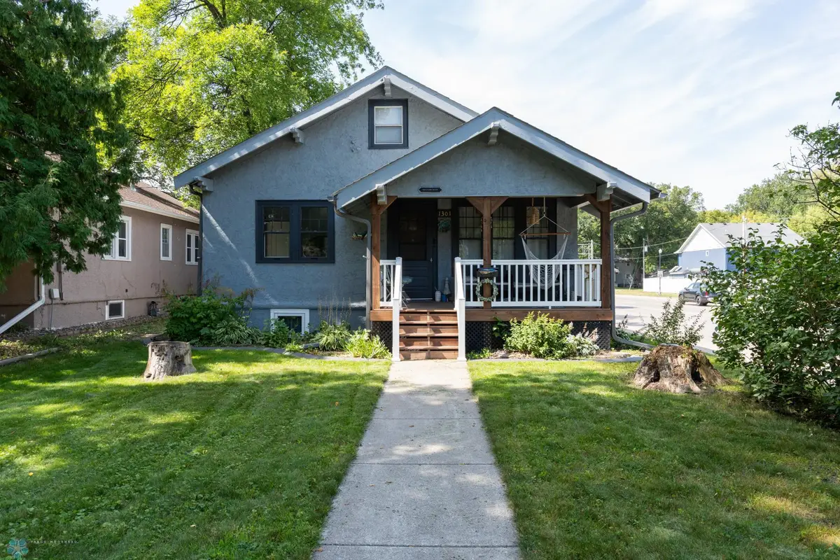 1301 10th Street S, Fargo, ND 58103 - #1