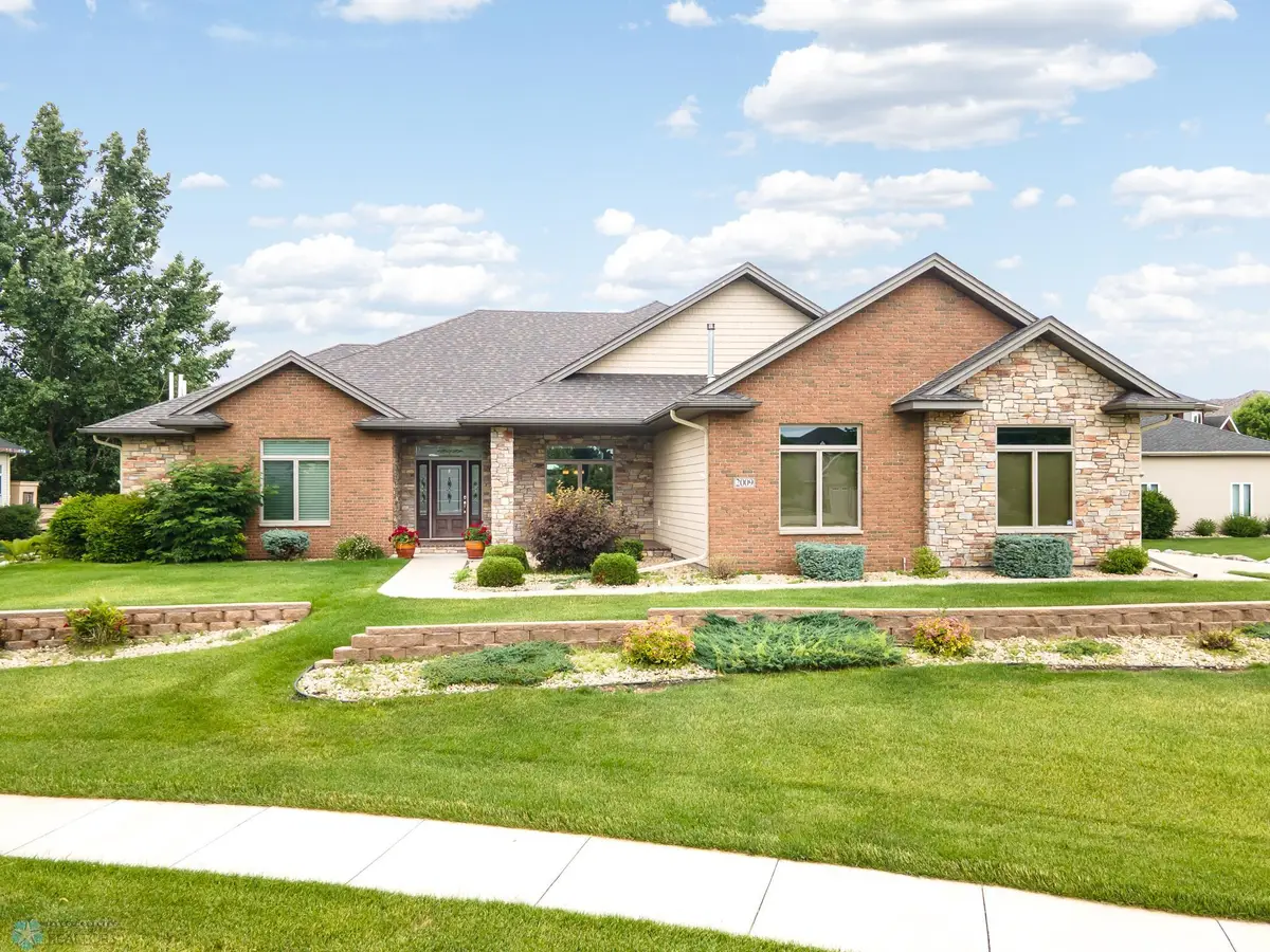 2009 Rose Creek Boulevard S, Fargo, ND 58104 - Image #1