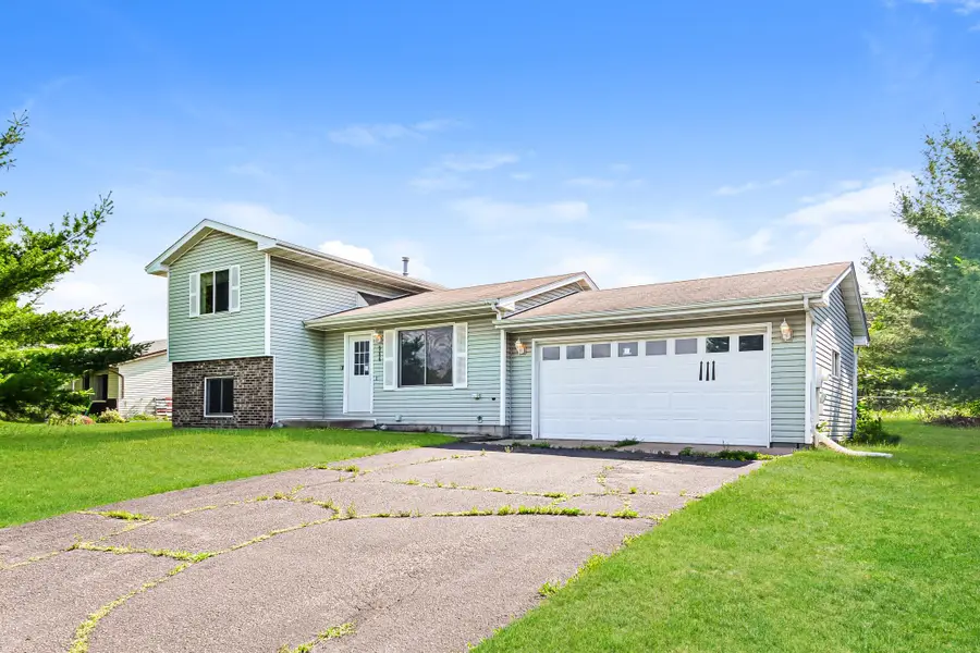 966 Chestnut Street, Taylors Falls, MN 55084 - Image #2