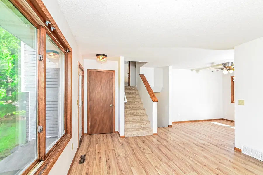 966 Chestnut Street, Taylors Falls, MN 55084 - Image #3