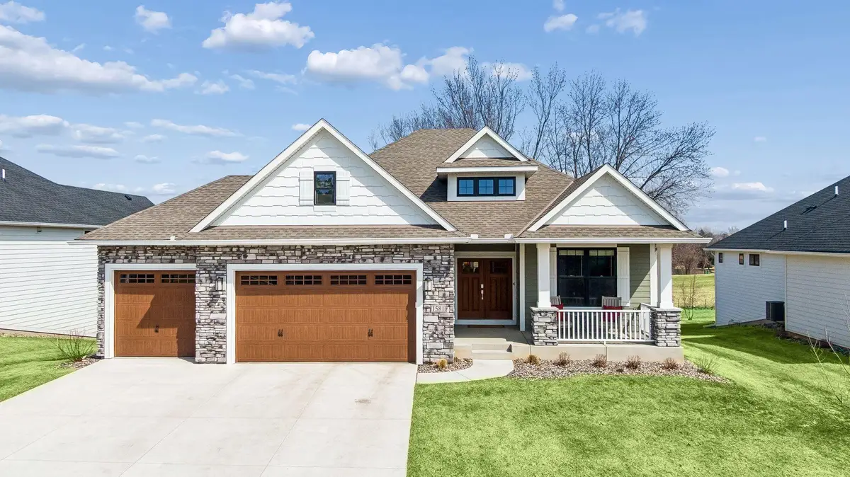 1581 Palmer Drive N, Lake Elmo, MN 55042 - #1