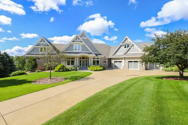 8700 Legends Club Drive, Prior Lake, MN 55372