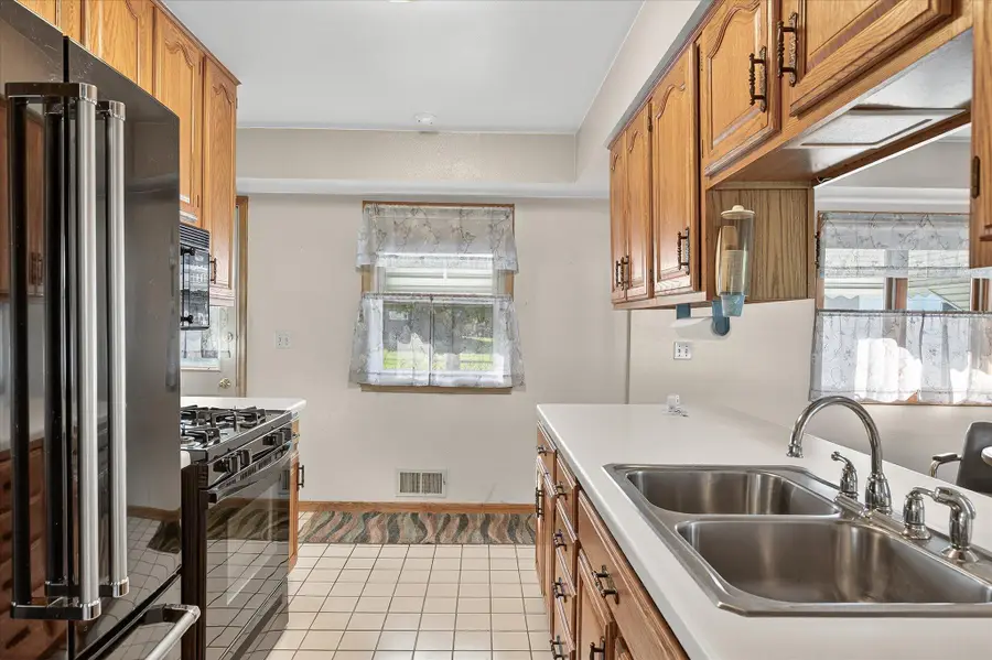 6951 Clay Avenue, Inver Grove Heights, MN 55076 - Image #3