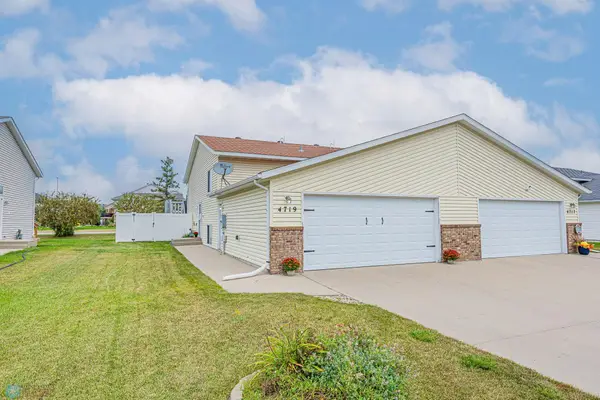 4719 Townsite Place S, Fargo, ND 58104