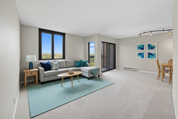 1181 Edgcumbe Road #914, Saint Paul, MN 55109