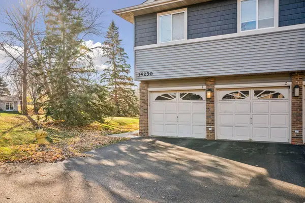 14230 44th Place N #2, Plymouth, MN 55446