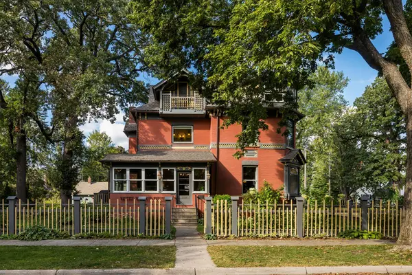 2199 1st Street, White Bear Lake, MN 55110