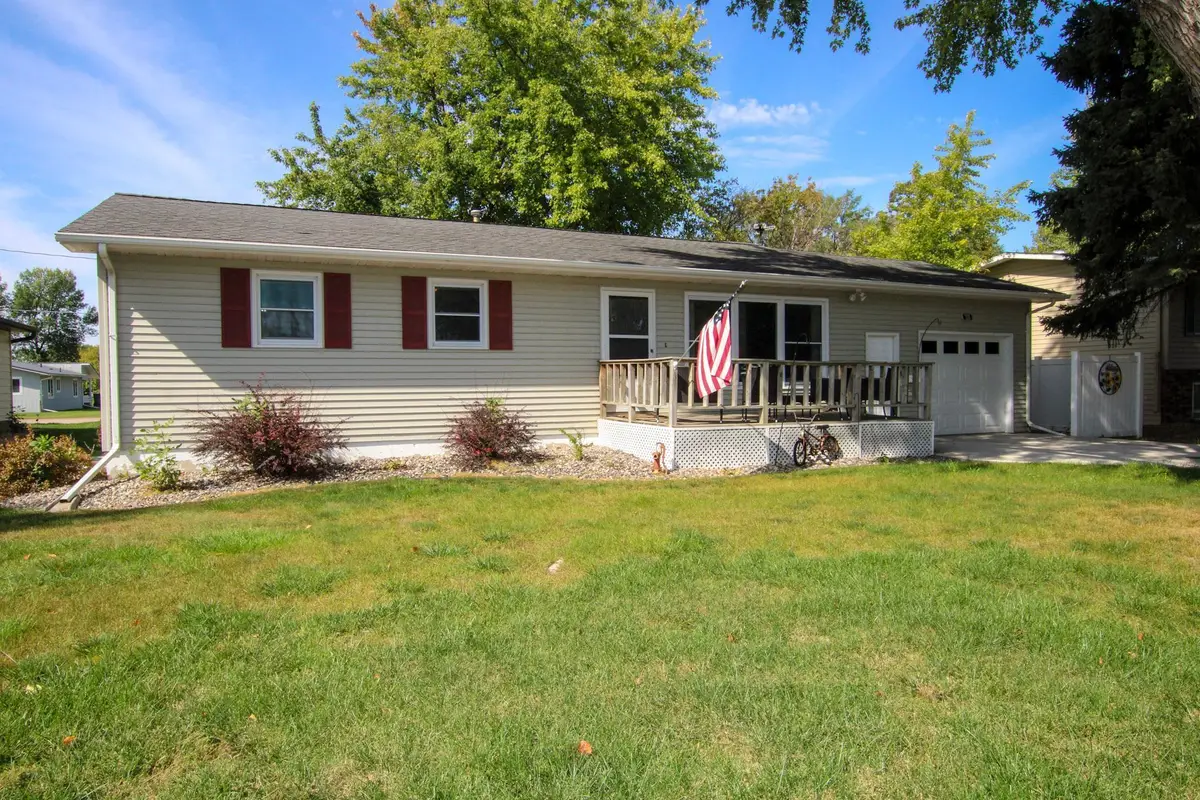 725 6th Street S, Breckenridge, MN 56520 - Image #1