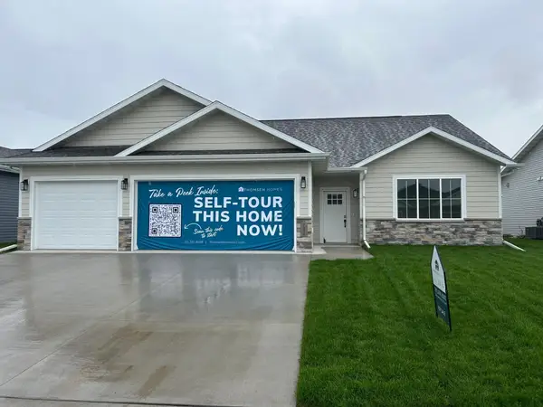 7354 29th Street S, Fargo, ND 58104