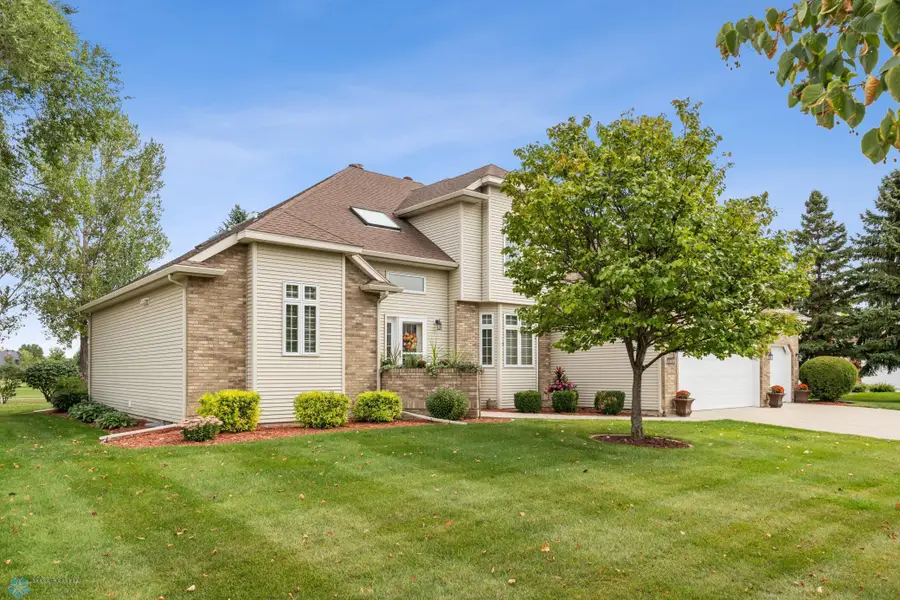 4902 Rose Creek Parkway S, Fargo, ND 58104 - Image #2