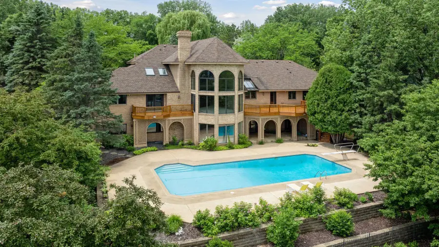 6541 Beach Road, Eden Prairie, MN 55344 - Image #2