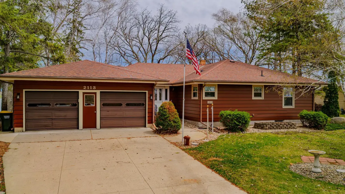 2113 Country Club Drive Ne, Willmar, MN 56201 - #1