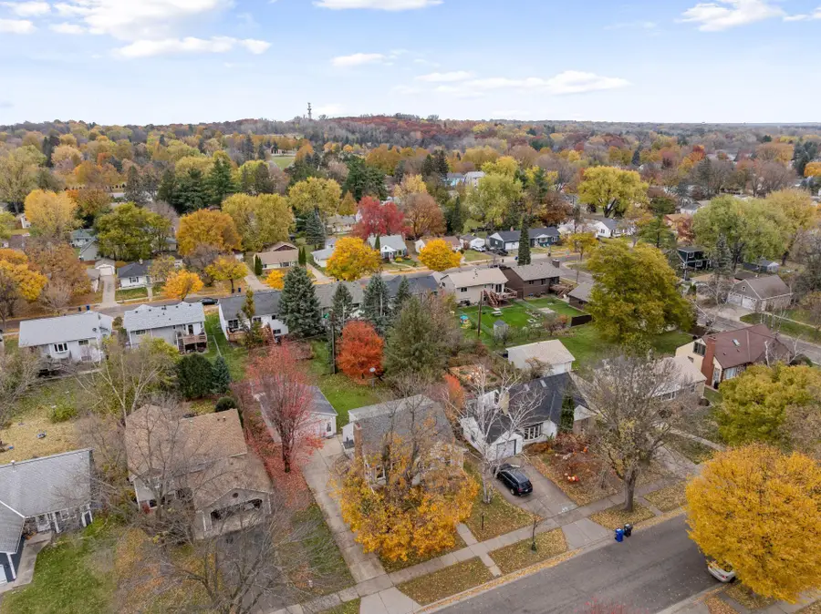 869 Iowa Avenue W, Saint Paul, MN 55117 - Image #3