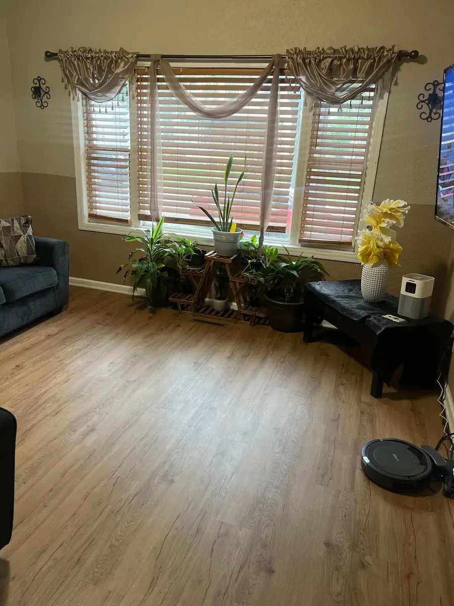 916 York Avenue, Saint Paul, MN 55106 - Image #3