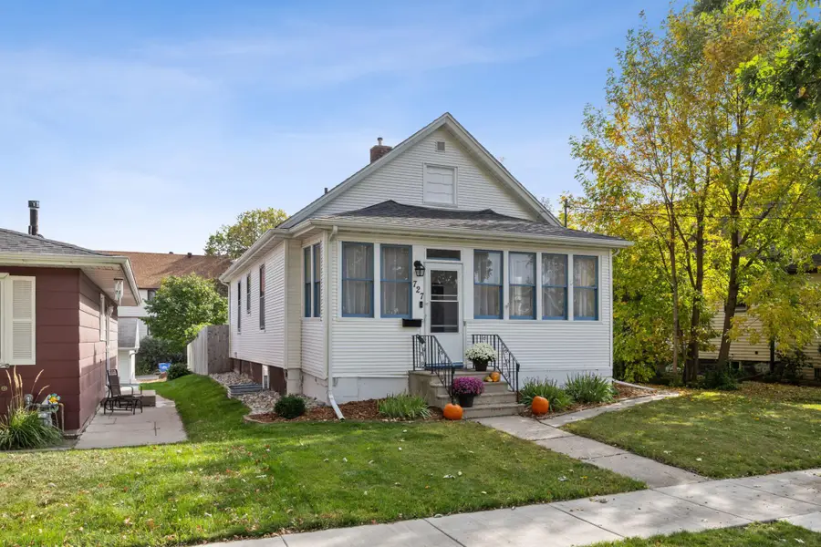 727 Oak Street N, Fargo, ND 58102 - Image #2