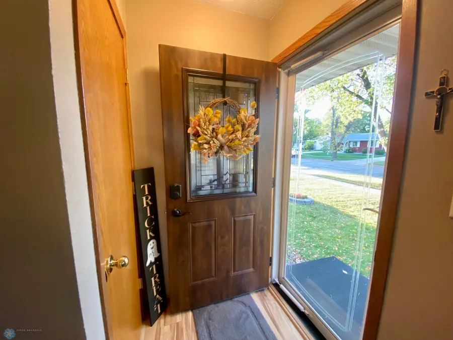 237 10th Avenue E, West Fargo, ND 58078 - Image #2