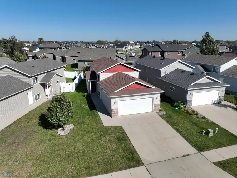 6136 35th Street S, Fargo, ND 58104 - Image #2