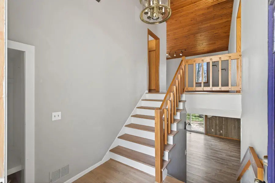 4014 Elmwood Street, Vadnais Heights, MN 55127 - Image #3