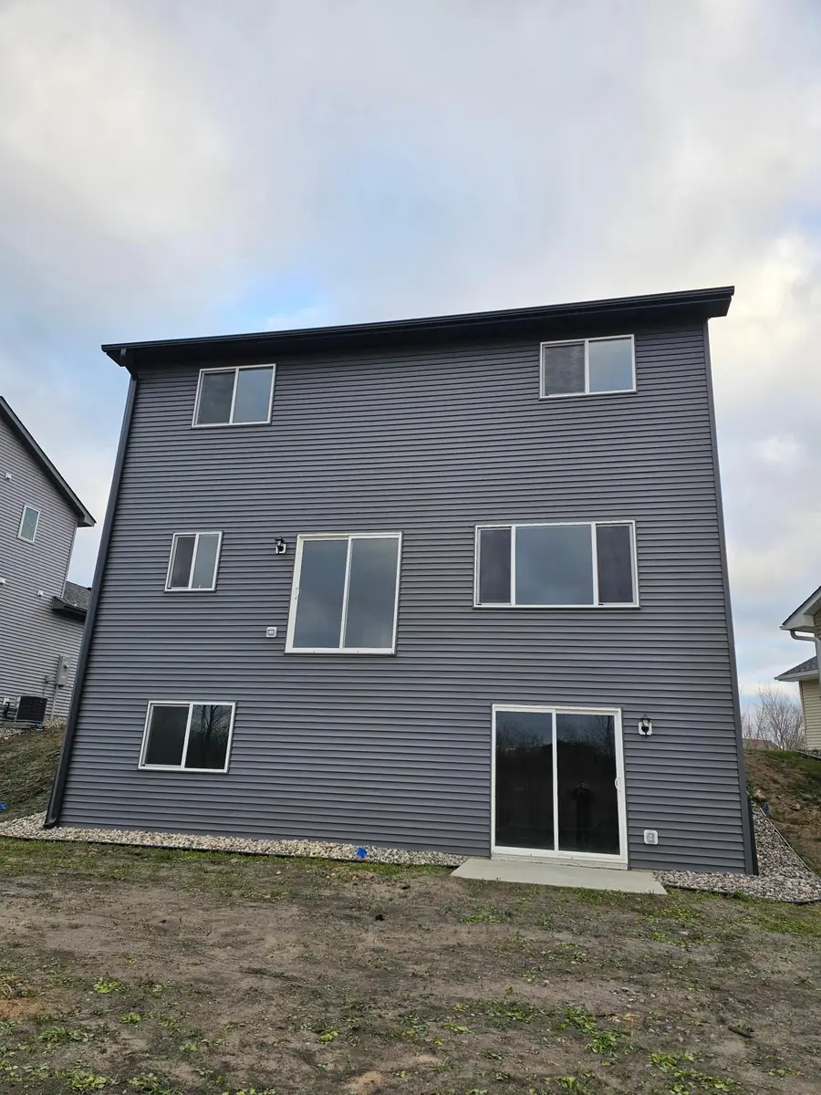 971 45th Avenue Ne, Saint Cloud, MN 56304 - #2