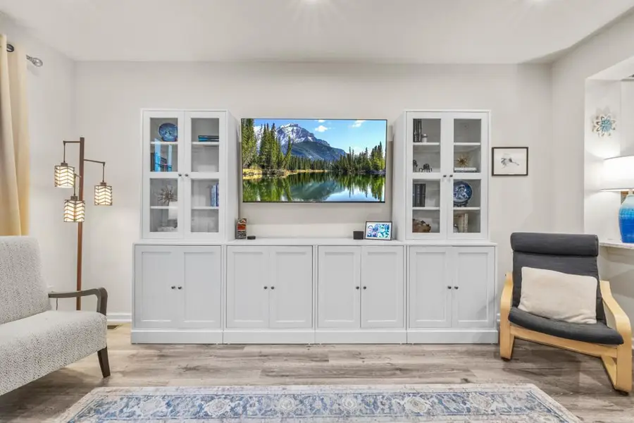 775 Roselyn Drive, Victoria, MN 55386 - Image #2