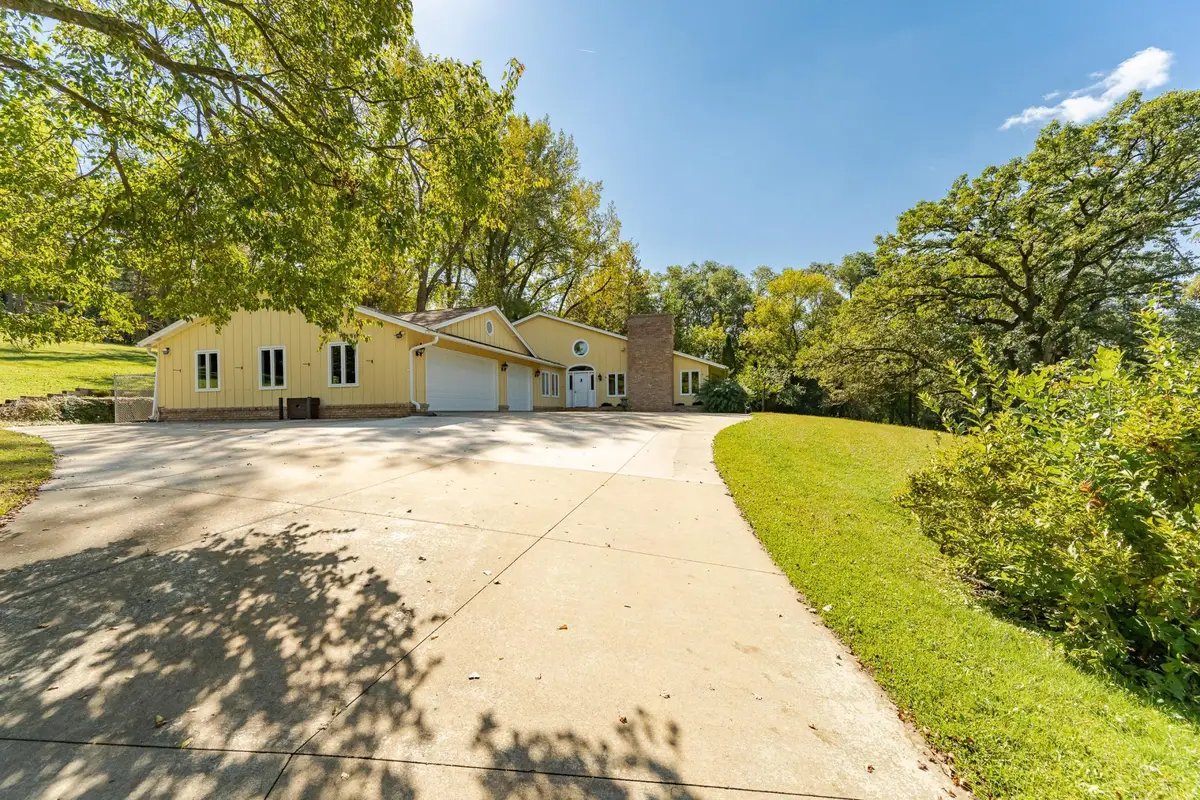 2011 Merrihills Drive Sw, Rochester, MN 55902 - #1