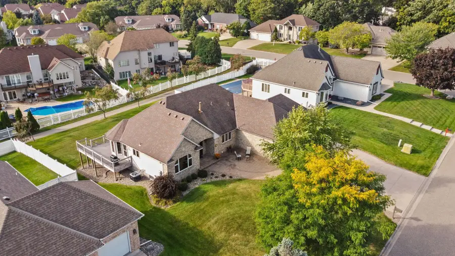 3151 Bent Tree Hills Drive, New Brighton, MN 55112 - #3