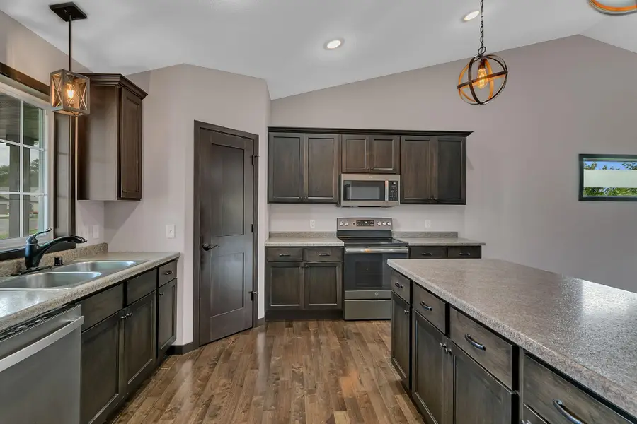 2112 4th Street N, Sartell, MN 56377 - Image #2