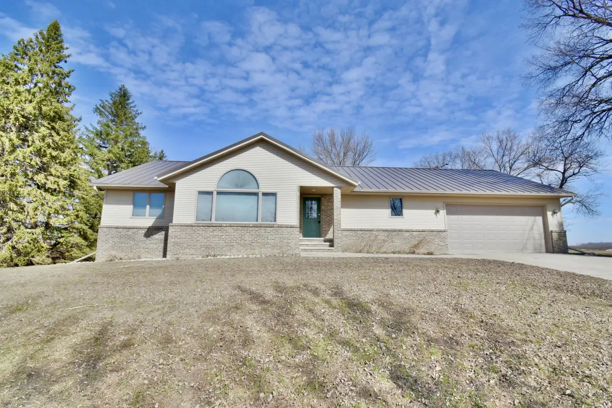 19221 30th Street Sw, Blomkest, MN 56216 - #1