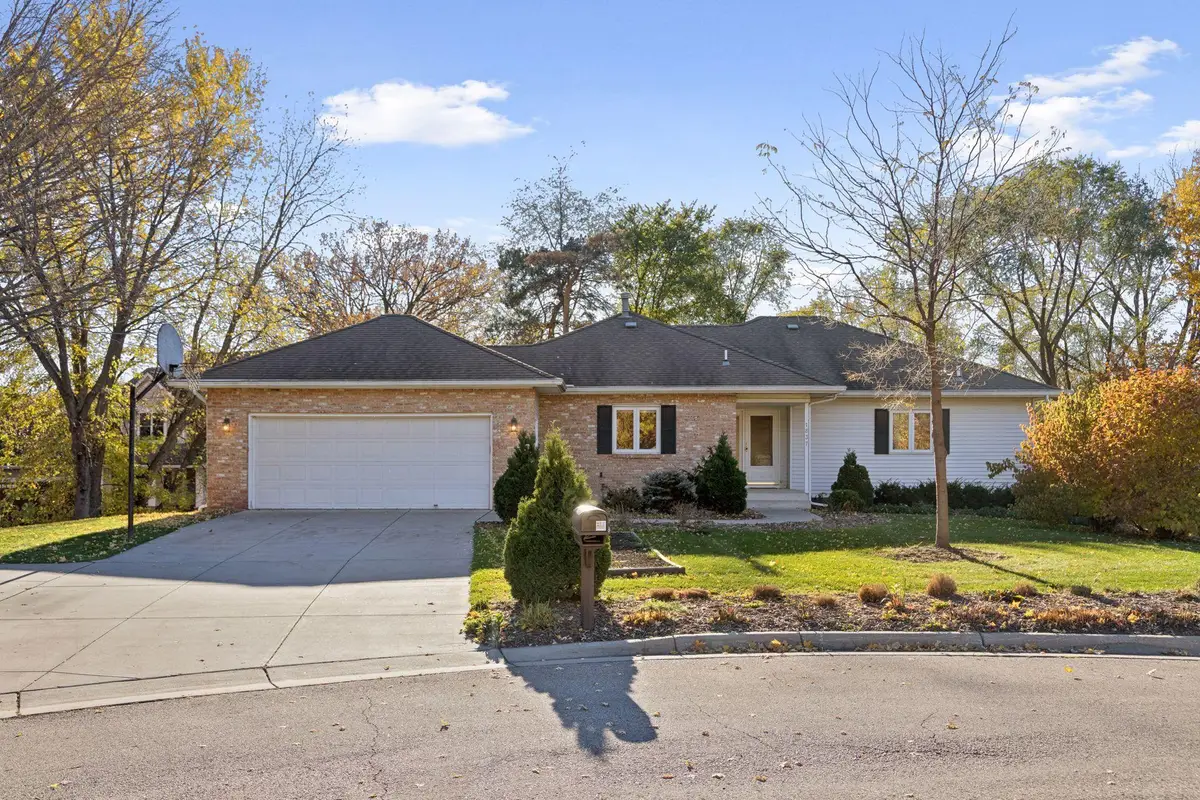 1837 Victoria Road S, Mendota Heights, MN 55118 - #1