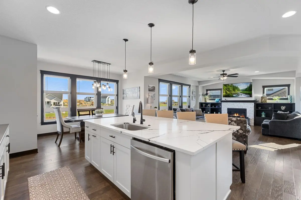 19600 Harbor Drive, Lakeville, MN 55044 - Image #1