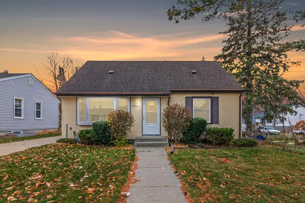 1560 Nebraska Avenue E, Saint Paul, MN 55106