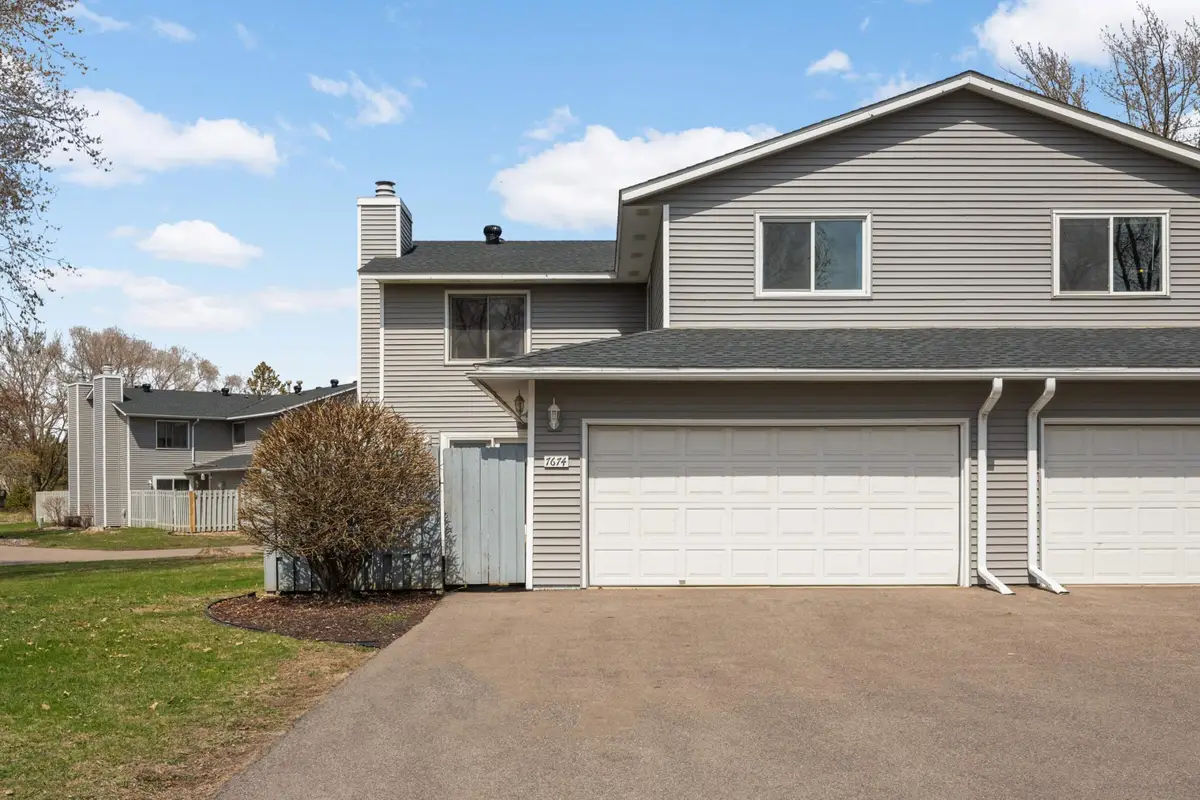 7674 Dunmore Road, Woodbury, MN 55125 - Image #1