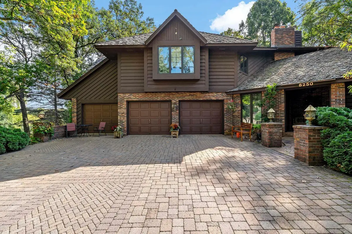 8250 Havelock Court, Apple Valley, MN 55124 - Image #1
