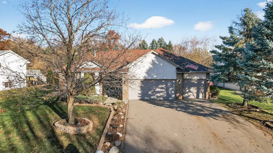 858 Sterling Street S, Maplewood, MN 55119 - Image #2