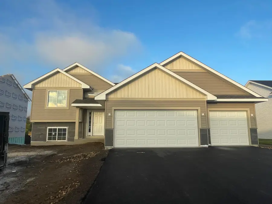 17703 Empire Trail, Lakeville, MN 55044 - Image #2