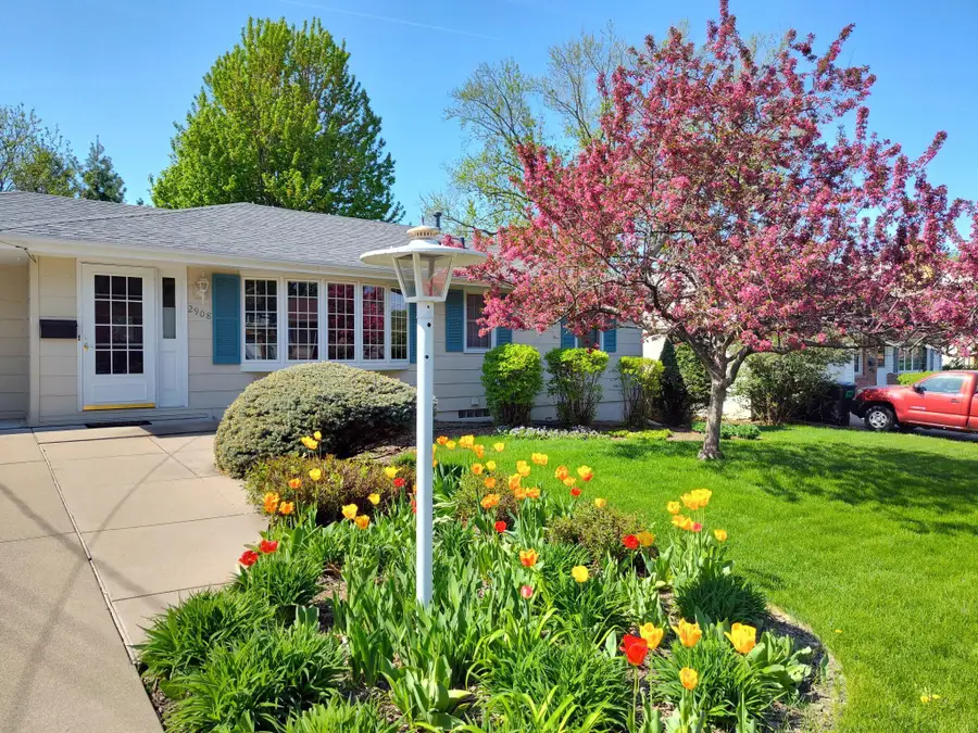 2908 32nd Avenue Ne, Minneapolis, MN 55418 - #2