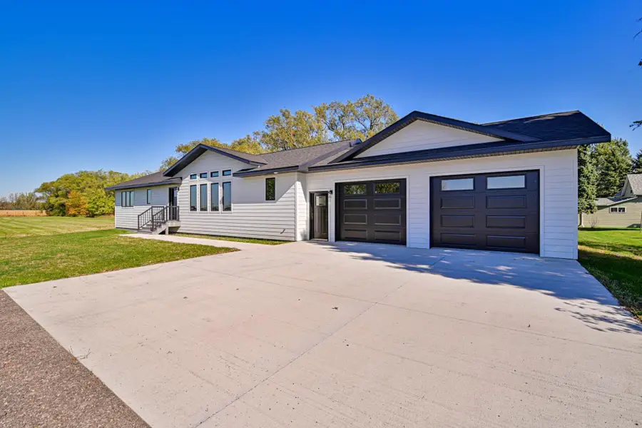 101 Bernie Avenue, Hatton, ND 58240 - #2