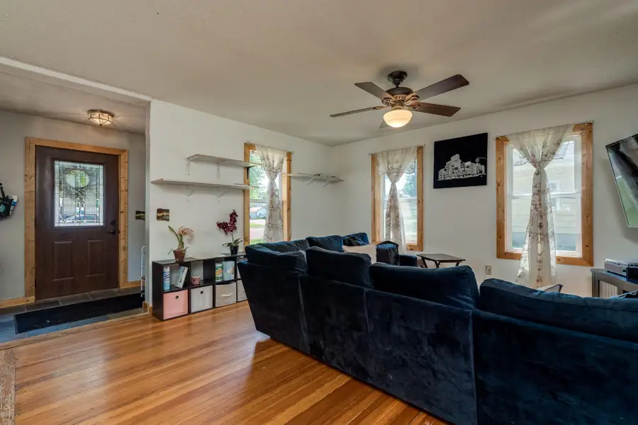 415 8th Street N, Mountain Lake, MN 56159 - #2