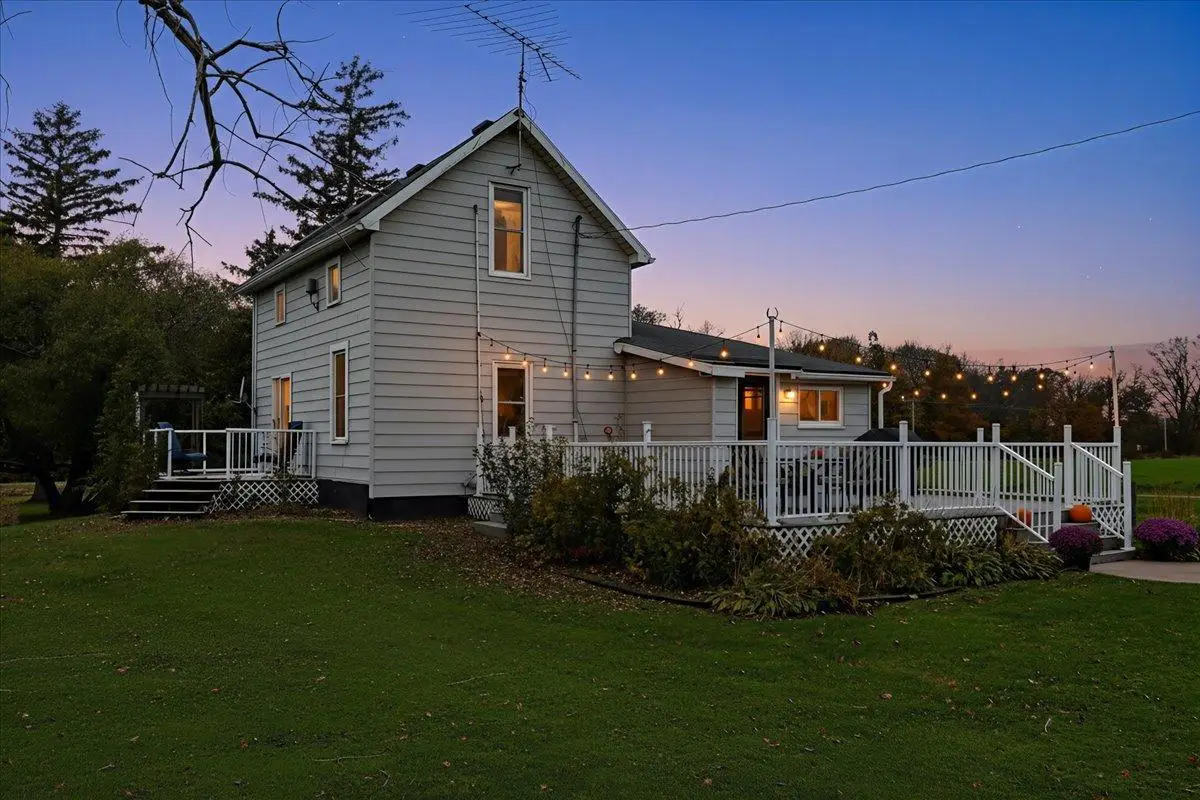 637 220th Street, Baldwin, WI 54002 - Image #1