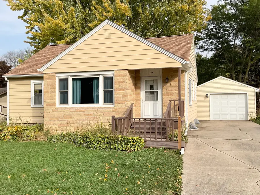 104 Market Street Ne, Brownsdale, MN 55918 - Image #2