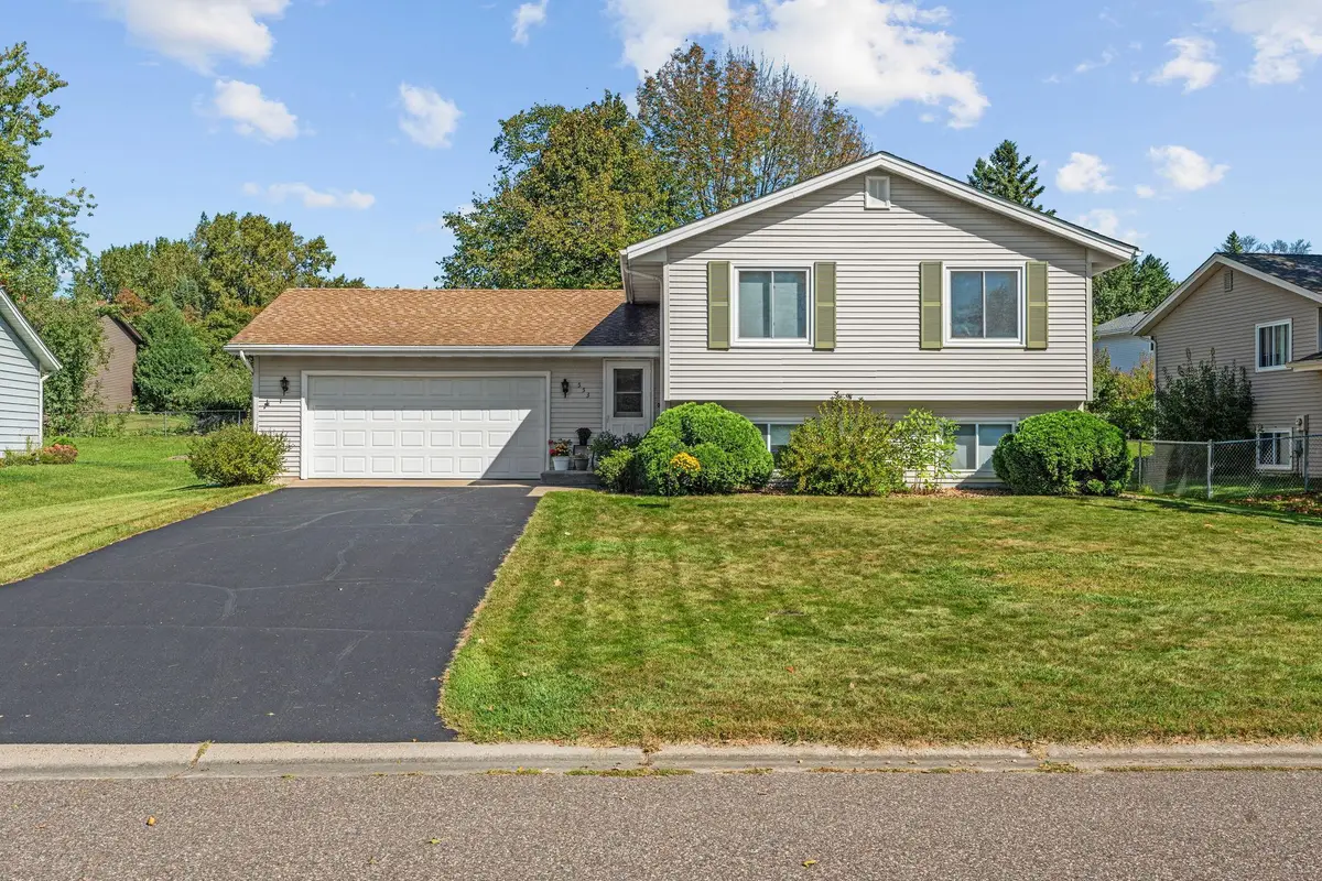 553 Westfield Lane, Vadnais Heights, MN 55127 - Image #1