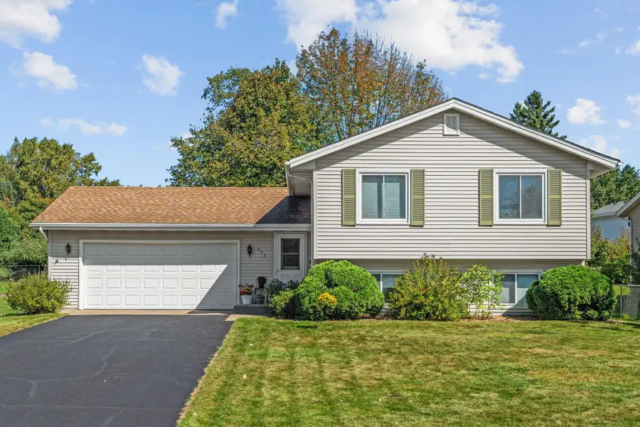 553 Westfield Lane, Vadnais Heights, MN 55127 - Image #2