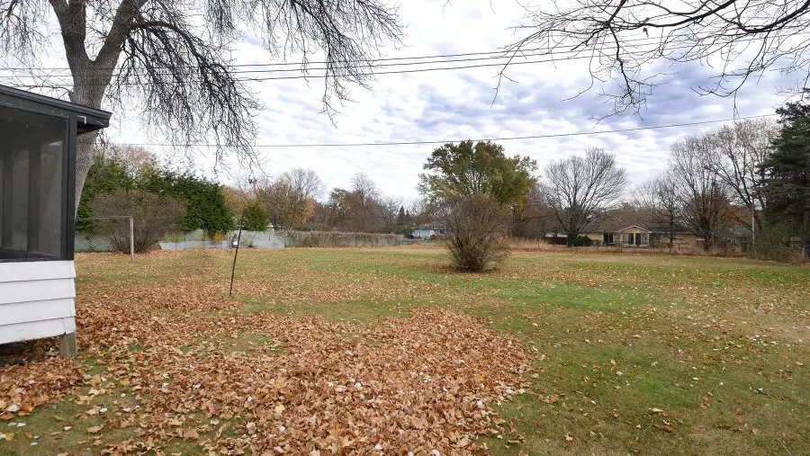 1610 Garland Lane N, Plymouth, MN 55447 - Image #3