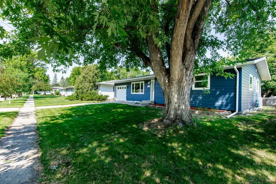 226 10 1/2 Avenue W, West Fargo, ND 58078 - Image #3