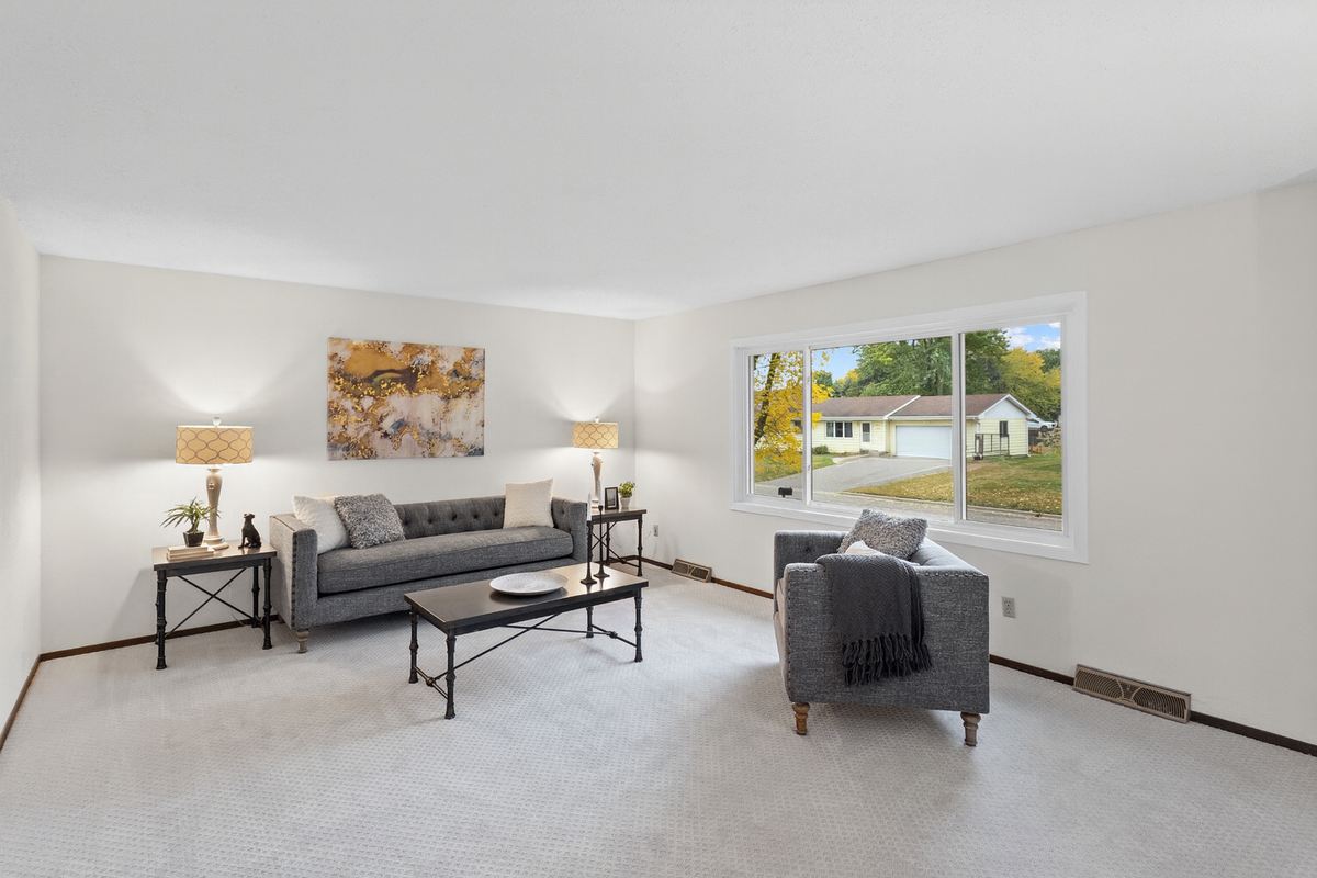 20420 Hughes Avenue W, Lakeville, MN 55044 - Image #1