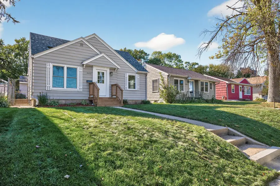 3653 Hubbard Avenue N, Robbinsdale, MN 55422 - Image #2